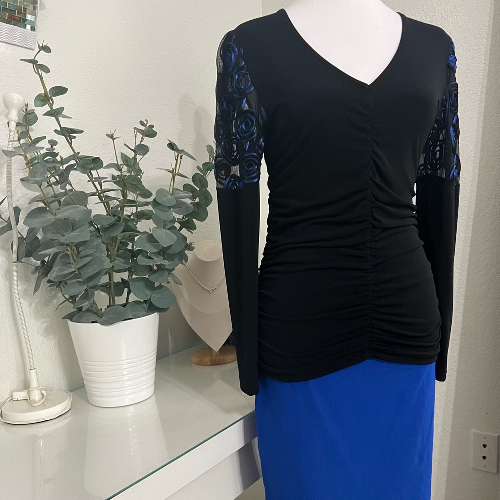 Complete Outfit, Blouse and Skirt - S/M - Picture 9 of 15